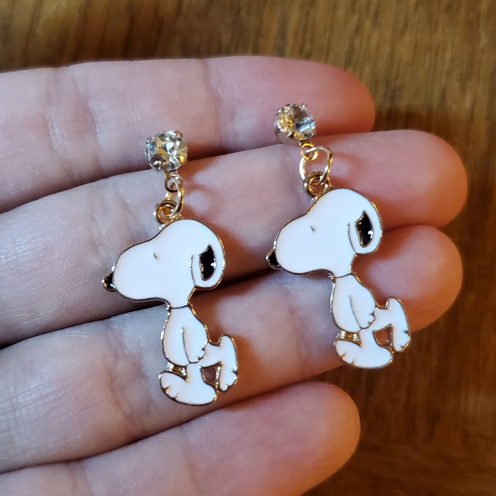 NWOT Snoopy Earrings - Picture 2 of 4